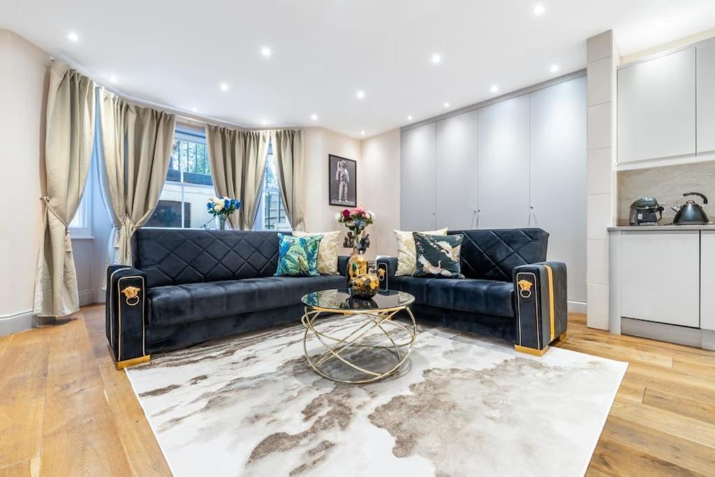 2 Bed / 2 Bath Versace Apartment In Knightsbridge Londyn Zewnętrze zdjęcie