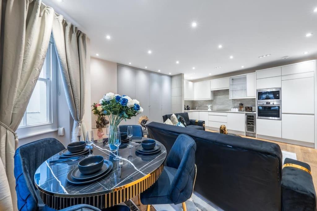 2 Bed / 2 Bath Versace Apartment In Knightsbridge Londyn Zewnętrze zdjęcie